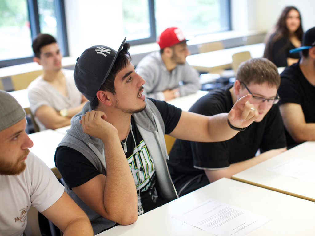 Schülerinnen und Schüler an der Carlo Schmid Schule